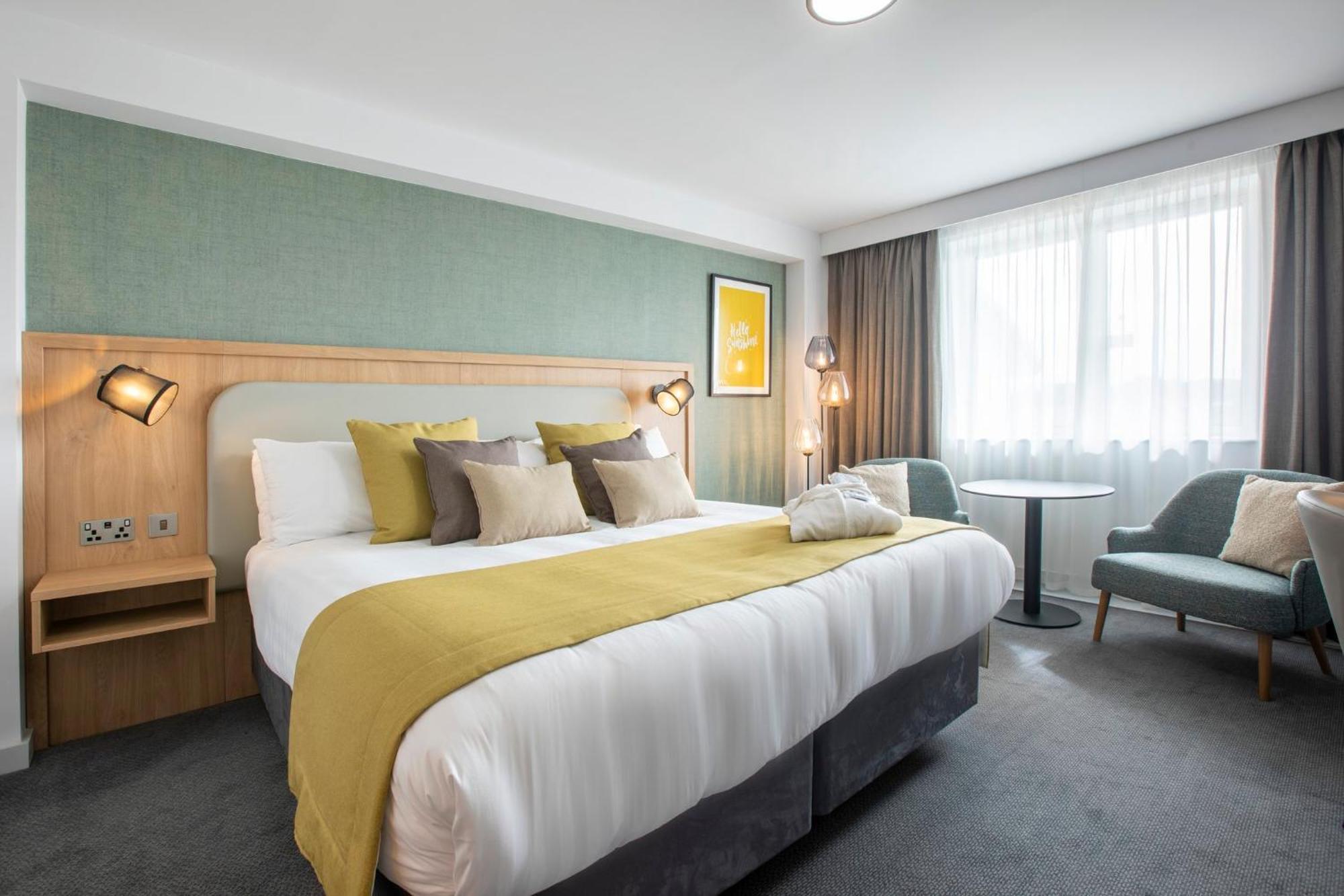 Holiday Inn Oxford By Ihg Buitenkant foto