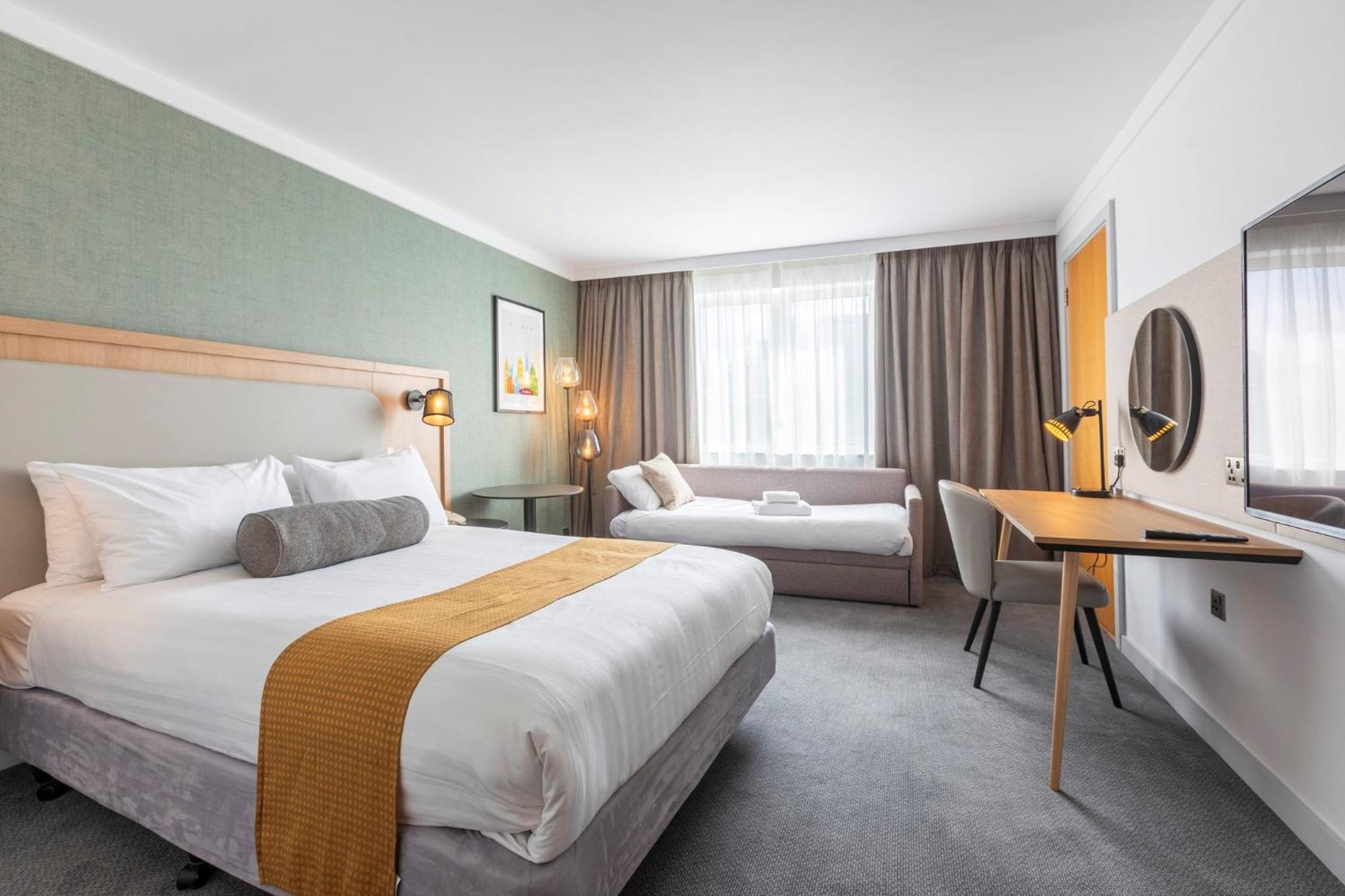 Holiday Inn Oxford By Ihg Buitenkant foto