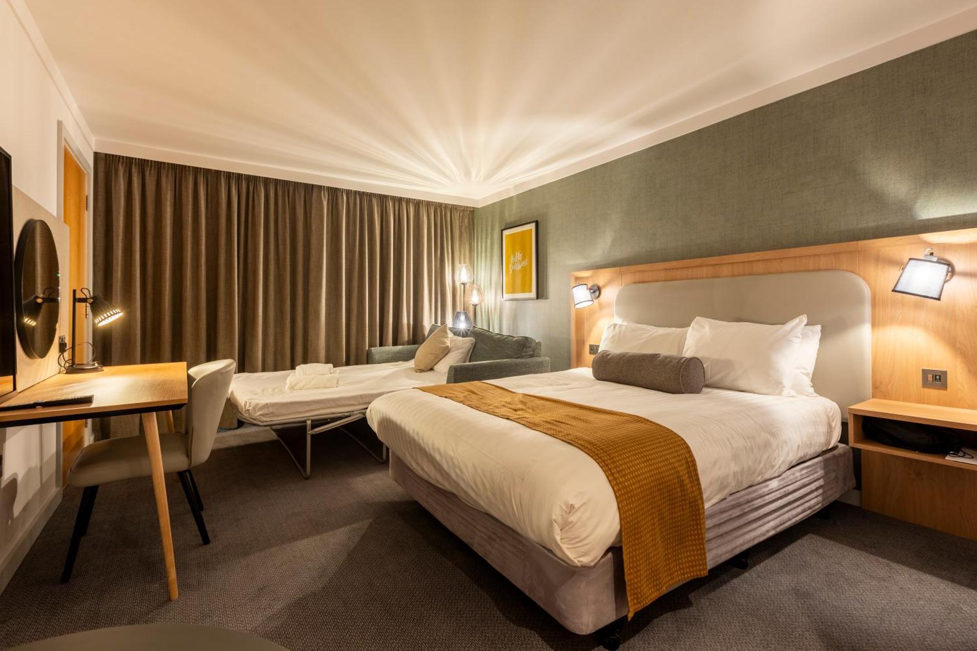 Holiday Inn Oxford By Ihg Buitenkant foto
