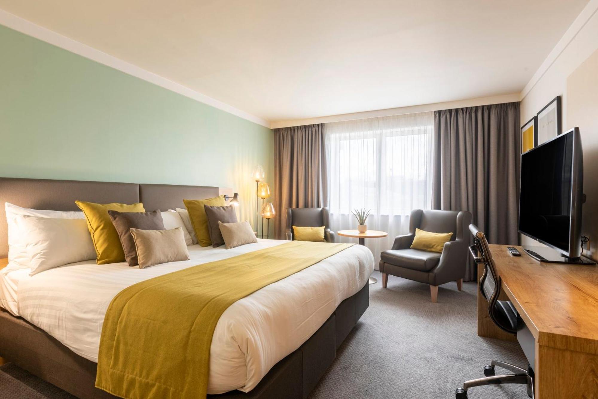 Holiday Inn Oxford By Ihg Buitenkant foto